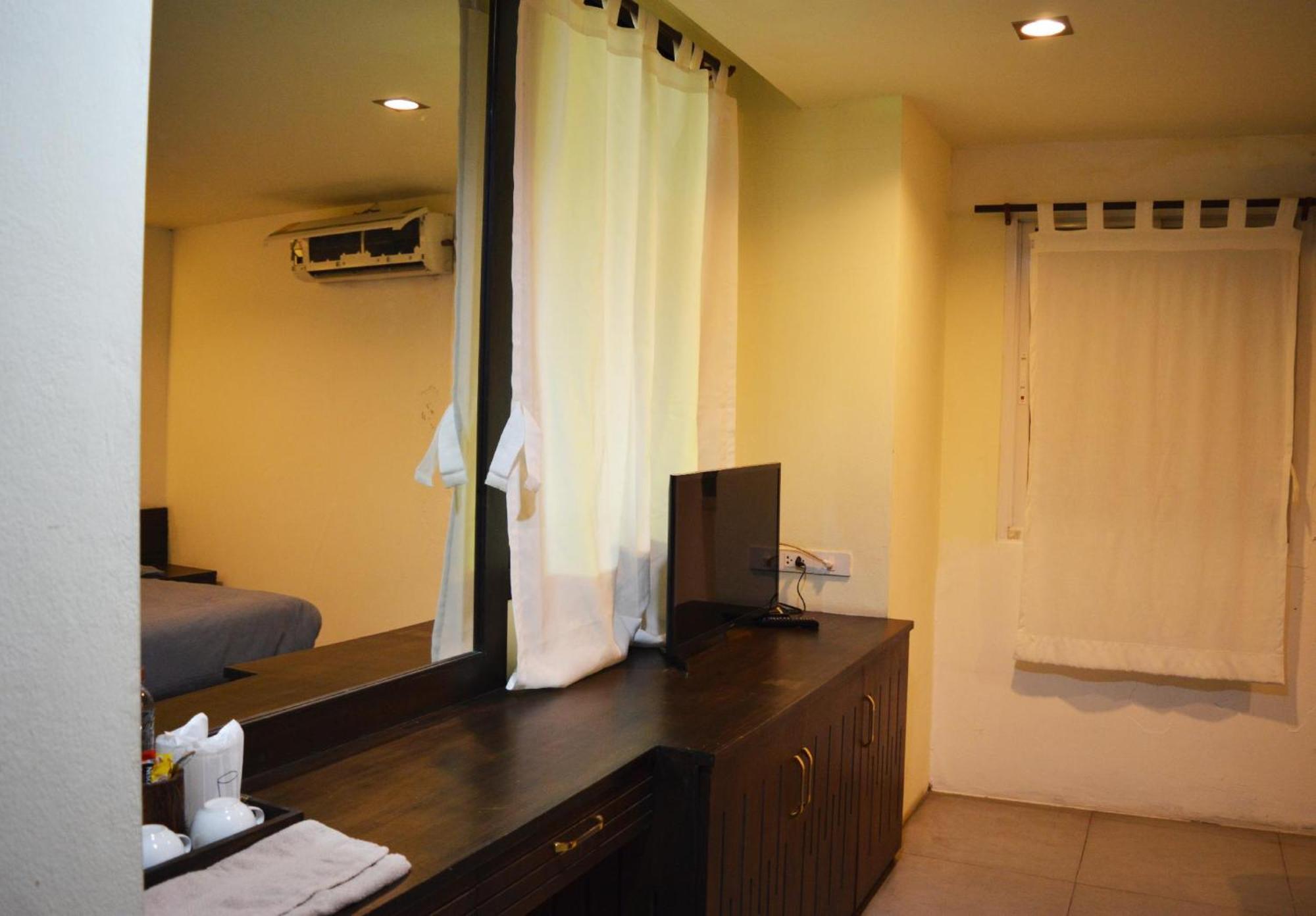 De Nawarat Chiangmai Boutique Apartment Chiang Mai Esterno foto